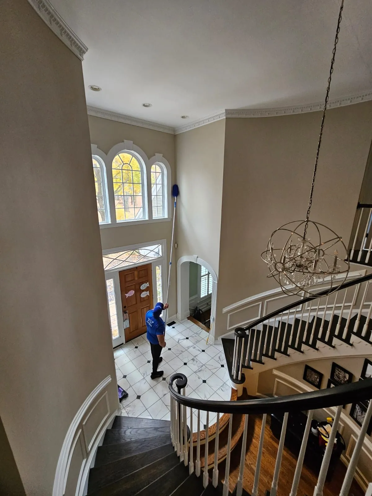 Clean, bright living room in a Germantown, MD home
